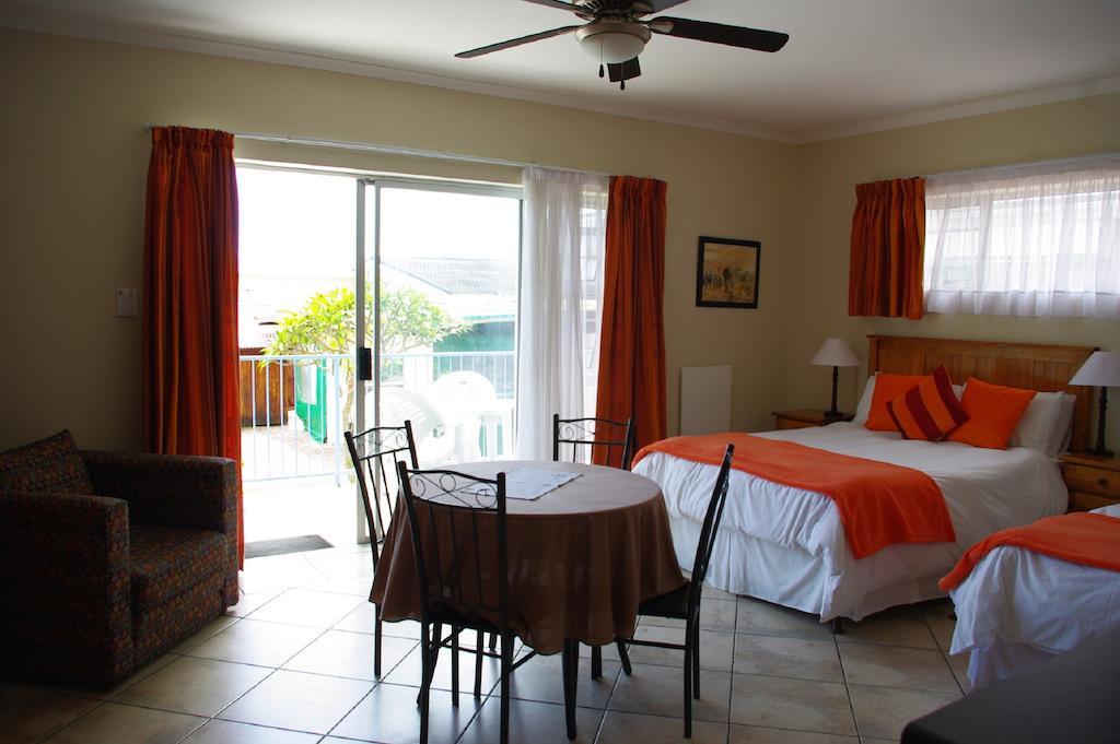 Aqua Marine Pensión Puerto Elizabeth Habitación foto